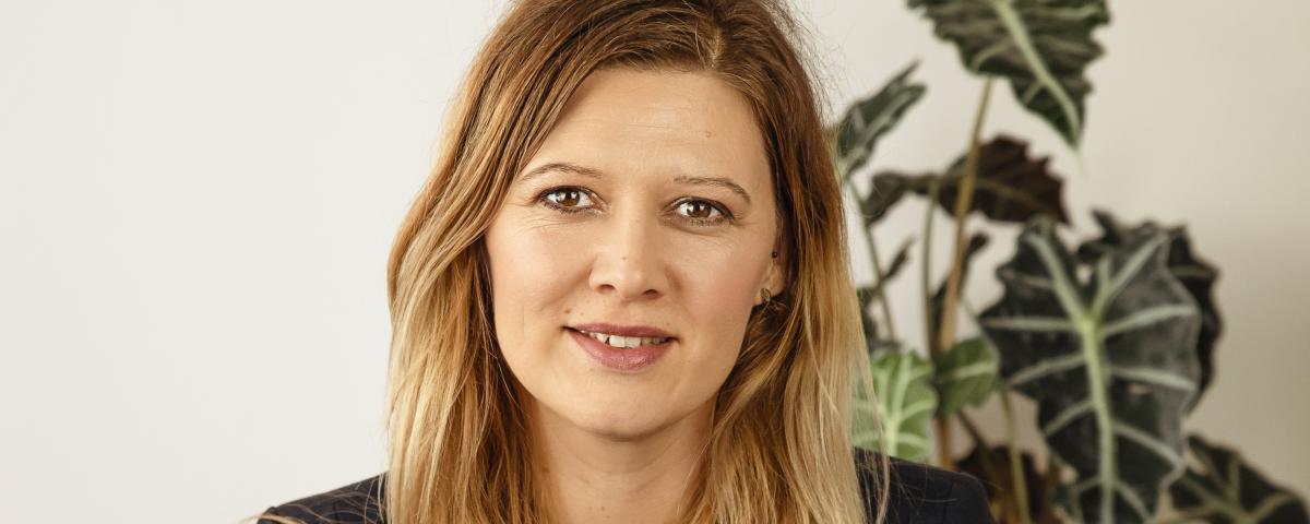 dr. Lucija Hrovat 
